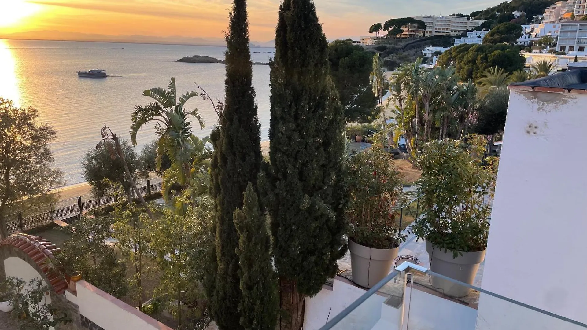 Veuras El Mar - Madrague Beach Apartment 15 Roses Espagne